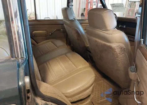 1991 Jeep Grand Wagoneer z USA, uszkodzony, nr VIN 1J4GS5877MP801376